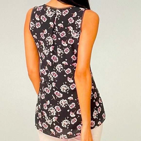 NWOT WHBM Floral Lace Print Top Size XS Petite - Picture 4 of 16